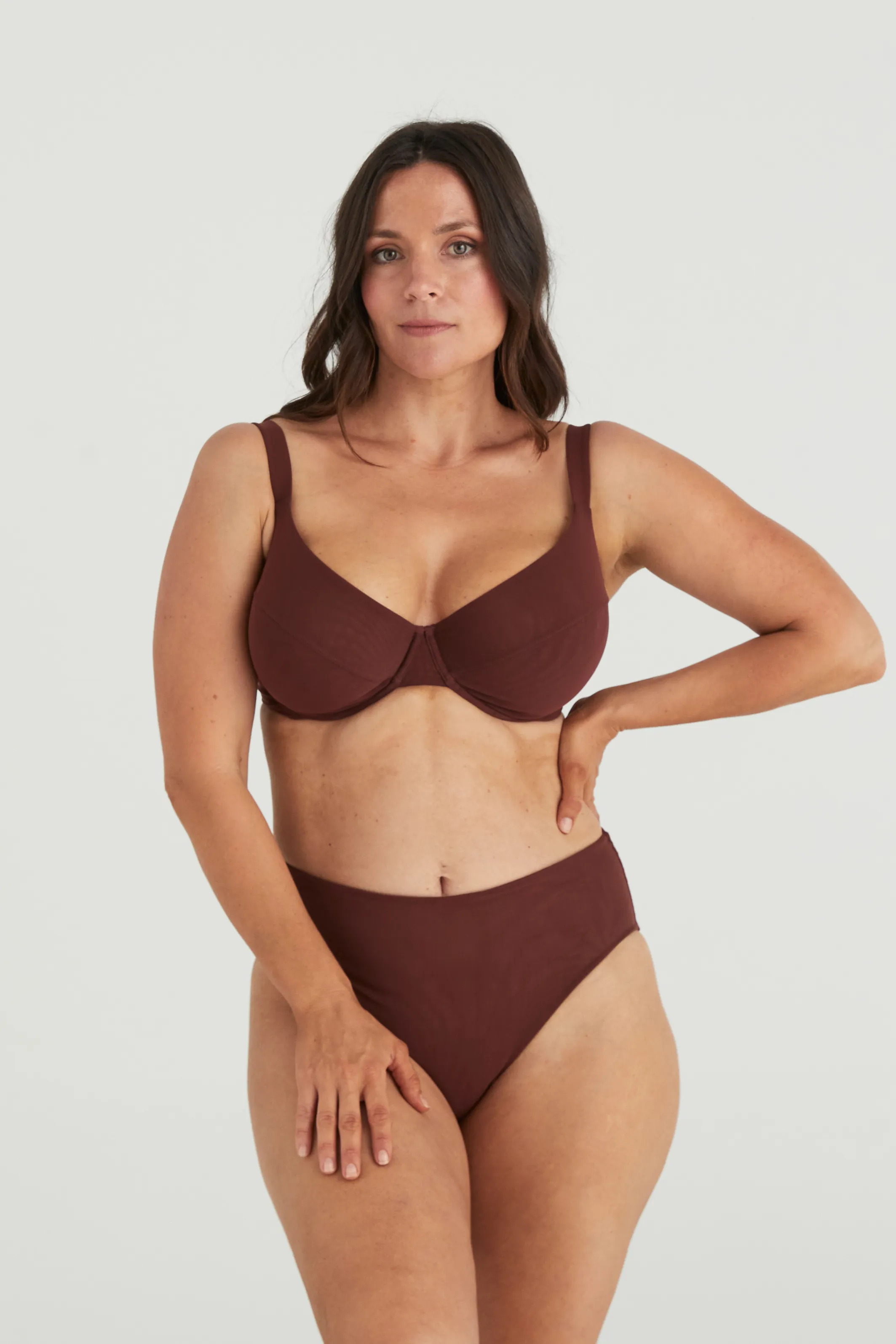 BUSTY BASICS PLUNGE BRA - CLOVE